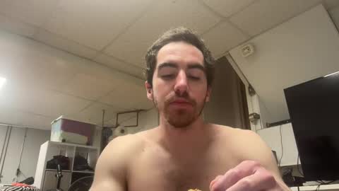 Snapshot of shirtlesshunk15 chatting on May 2026 10:18:02 PM shirtlesshunk15 online show from May 2026 10:18:02 PM