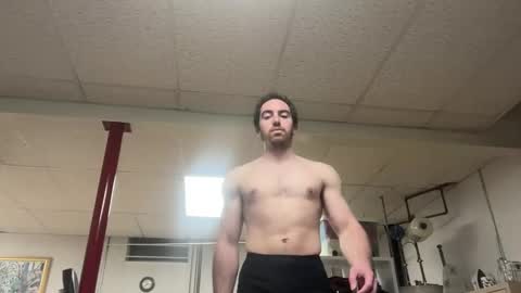 Snapshot of shirtlesshunk15 chatting on May 2026 11:33:02 PM shirtlesshunk15 online show from May 2026 11:33:02 PM