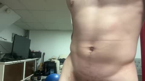Snapshot of shirtlesshunk15 chatting on May 2026 04:51:02 AM shirtlesshunk15 online show from May 2026 04:51:02 AM