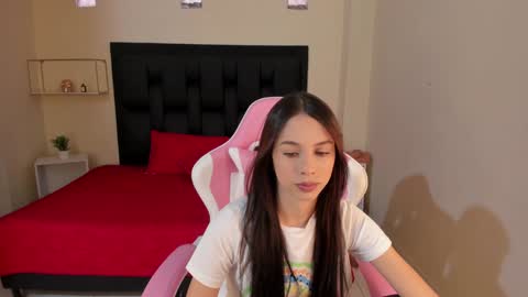  kendal  online show from January 2025 01:32:01 PM