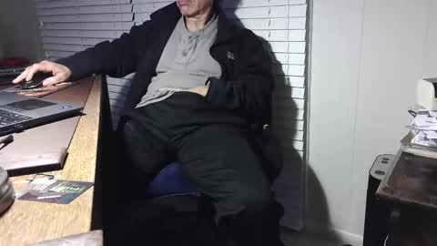 nikolas send dm for an appointment online show from October 2025 02:15:01 AM