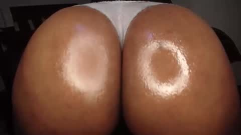 Snapshot of shortandsweete chatting on February 2025 04:35:02 AM shawry online show from February 2025 04:35:02 AM