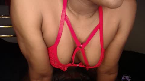 Snapshot of shortandsweete chatting on September 2025 05:40:02 PM shawry online show from September 2025 05:40:02 PM