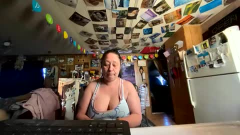 Snapshot of shorty920505 chatting on May 2026 01:01:01 AM shorty920505 online show from May 2026 01:01:01 AM