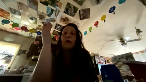Snapshot of shorty920505 chatting on June 2026 11:39:02 PM shorty920505 online show from June 2026 11:39:02 PM