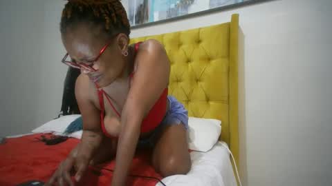 shotofmocha online show from October 2025 08:31:01 PM