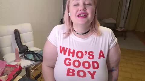 Snapshot of showmebbw chatting on January 2026 08:29:01 PM Mimi online show from January 2026 08:29:01 PM