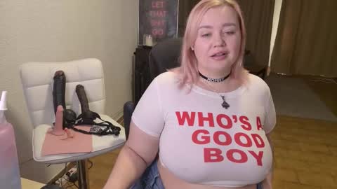 Snapshot of showmebbw chatting on February 2026 10:27:02 AM Mimi online show from February 2026 10:27:02 AM