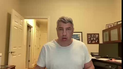 Chicago Guy online show from September 2025 10:00:02 PM