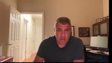 Chicago Guy online show from October 2025 06:45:02 AM