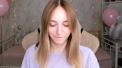 Polly online show from April 2026 12:11:02 AM