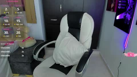 Nahomy online show from February 2026 06:22:01 AM