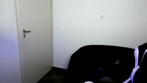 shy_nerd_babyy online show from June 2026 10:15:01 AM
