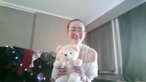 Snapshot of shy_night_bat chatting on March 2026 12:43:02 AM Shy Night Bat online show from March 2026 12:43:02 AM