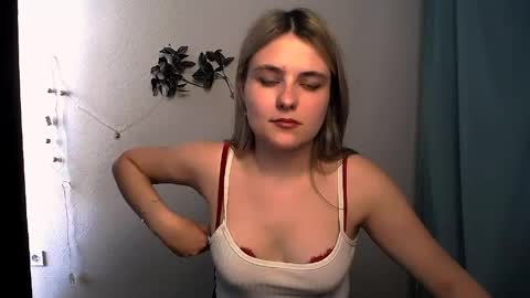 Snapshot of shy_sabrina_ chatting on May 2026 11:26:02 AM shy_sabrina_ online show from May 2026 11:26:02 AM