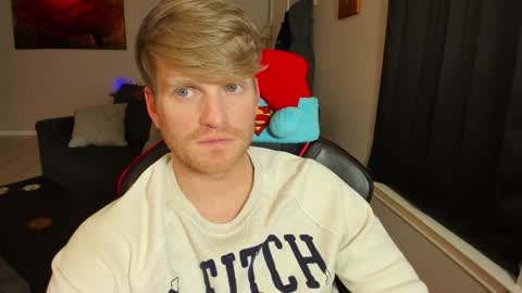 Snapshot of shybuttconfident chatting on December 2024 02:30:02 AM Jay online show from December 2024 02:30:02 AM