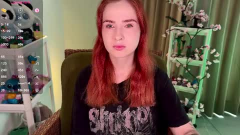 Snapshot of shyfoxxxy chatting on July 2026 06:08:01 AM Effie online show from July 2026 06:08:01 AM