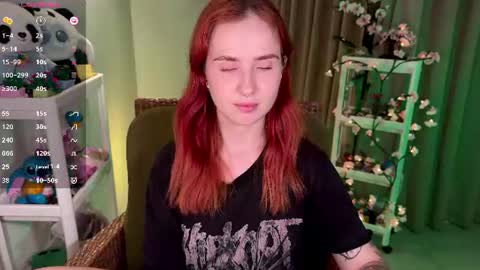 Snapshot of shyfoxxxy chatting on July 2026 06:14:02 PM Effie online show from July 2026 06:14:02 PM