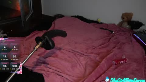 Vivian  online show from January 2025 12:28:01 AM