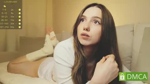 Snapshot of shypeachmaru chatting on May 2026 04:00:01 PM Mary online show from May 2026 04:00:01 PM