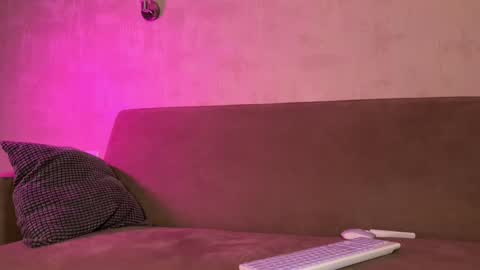 Amelia online show from January 2026 07:15:01 PM