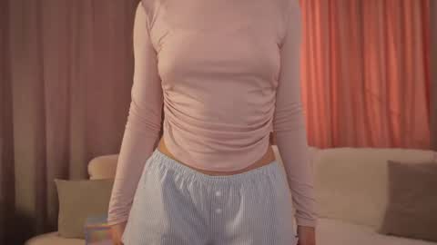 Tanya online show from April 2026 01:01:02 PM