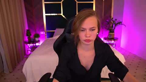 shyysiren online show from September 2025 06:24:01 AM