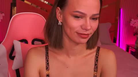 shyysiren online show from November 2025 08:29:02 AM