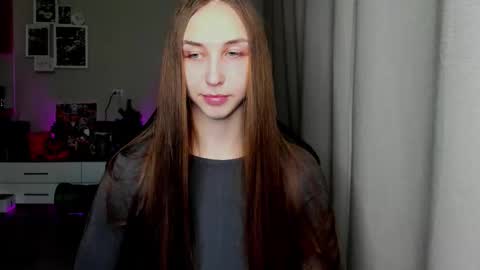 Snapshot of sia0610 chatting on February 2026 01:00:01 PM SIA online show from February 2026 01:00:01 PM