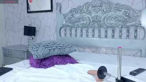 Snapshot of siacavali chatting on May 2026 12:04:02 PM Sia online show from May 2026 12:04:02 PM