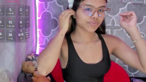 sidney_brownn online show from April 2026 10:05:01 PM