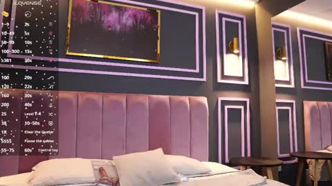 Siena online show from April 2026 07:08:02 PM