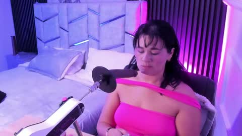 Siena Rosewood online show from April 2026 12:48:02 PM