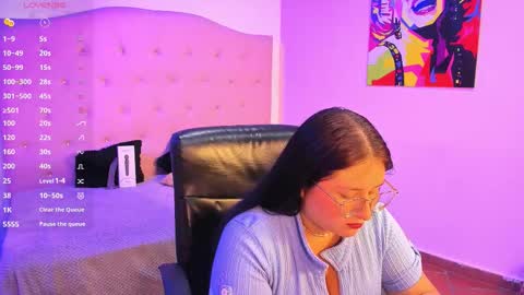 SIENNA  online show from March 2026 12:22:02 PM