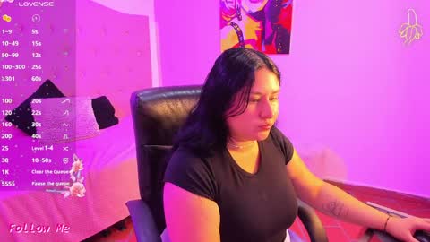 SIENNA  online show from April 2026 12:37:01 PM