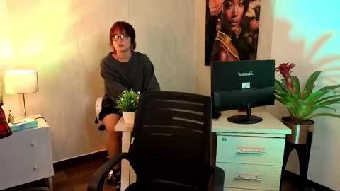 Sienna Desieree online show from January 2026 12:10:02 PM