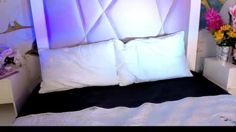 Snapshot of sienna_desiree chatting on April 2026 02:10:01 PM Sienna Desieree online show from April 2026 02:10:01 PM