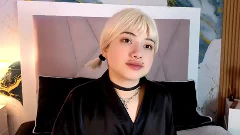Snapshot of sienna_desiree chatting on June 2026 06:49:02 AM Sienna Desieree online show from June 2026 06:49:02 AM