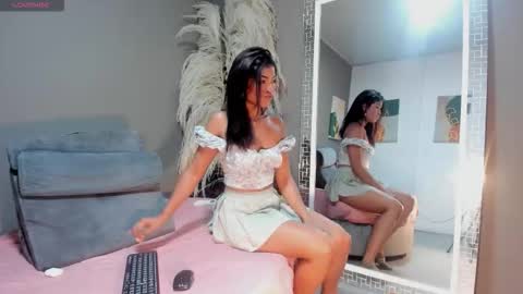 sienna_glow online show from November 2025 01:46:01 PM