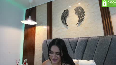 Snapshot of sienna_lu chatting on June 2026 02:24:02 AM Sienna online show from June 2026 02:24:02 AM
