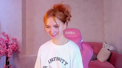 Snapshot of sienna_nyx chatting on June 2026 09:14:02 AM Sienna online show from June 2026 09:14:02 AM