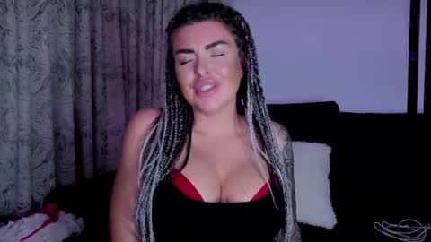 SiennaLove888 online show from August 2026 09:06:01 PM