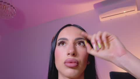 Sienna online show from April 2026 09:39:33 PM