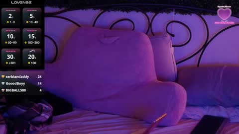 Sienna Luxx online show from October 2025 08:10:01 PM