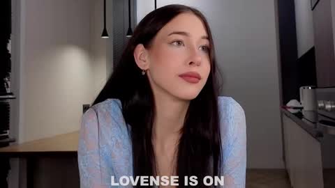 Eva  online show from February 2026 11:03:01 AM