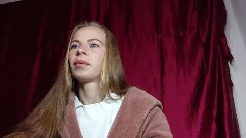 JULIANA online show from April 2026 08:06:02 PM