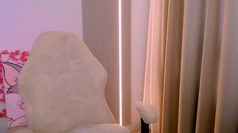 Snapshot of silk_ann chatting on April 2026 12:29:02 PM silk_ann online show from April 2026 12:29:02 PM