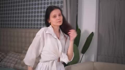 Snapshot of silk_riddle chatting on March 2026 04:35:02 PM Sofia online show from March 2026 04:35:02 PM