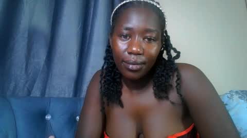 Snapshot of silky_aura chatting on May 2026 07:50:01 AM Memoo online show from May 2026 07:50:01 AM