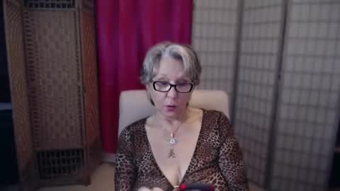 Snapshot of silky_petra2 chatting on January 2026 01:21:02 AM petra daniels online show from January 2026 01:21:02 AM